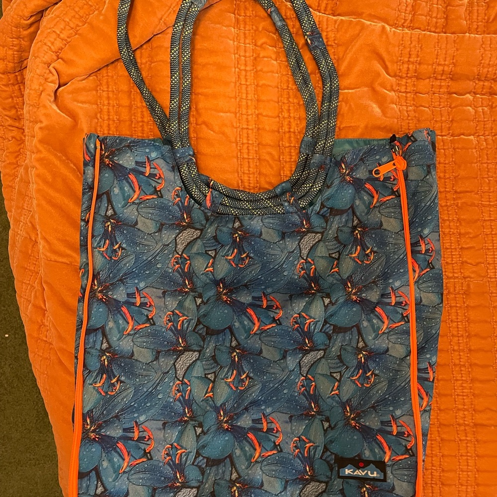 KAVU Multicolor market Tote with Blue and Orange Accents